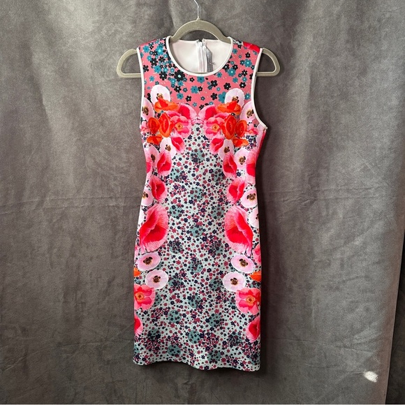 Clover Canyon Floral Scuba Shift Dress Poppy Blossoms Pink Multi Small - Picture 8 of 13